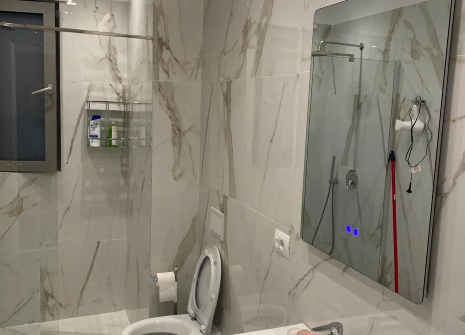 טיראנה Klik Belview Center Apartment 0*,  אלבניה